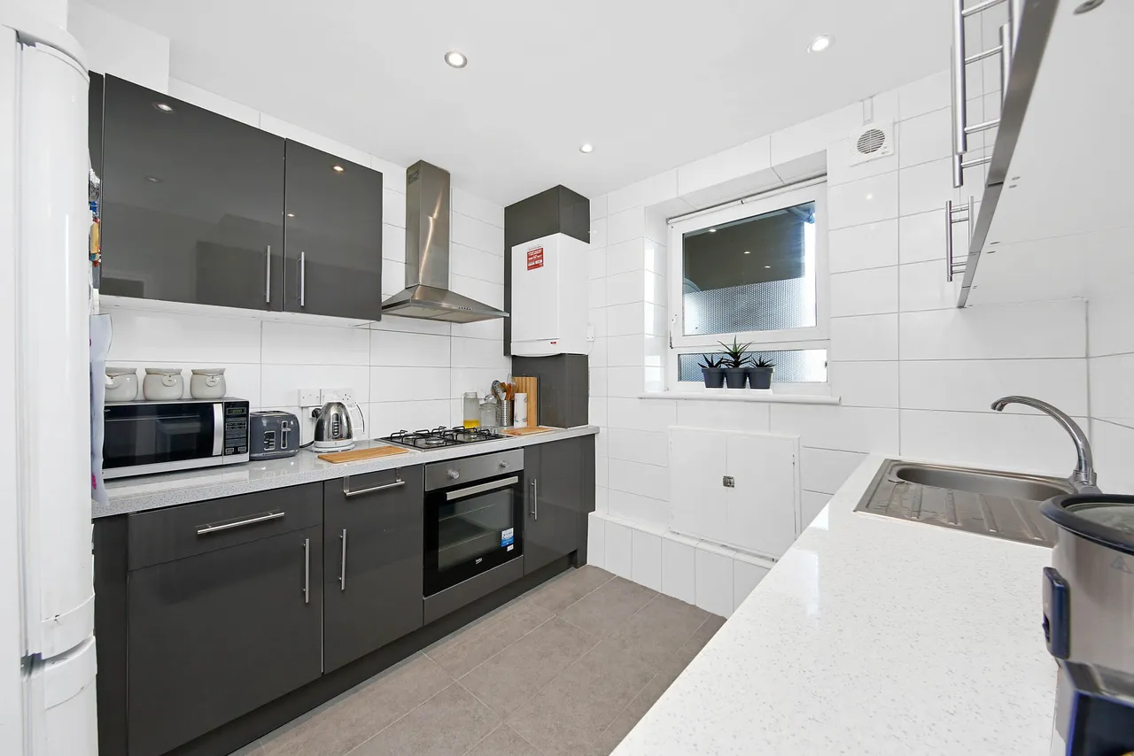 38 Bredel House, St Pauls Way, London, photo 4