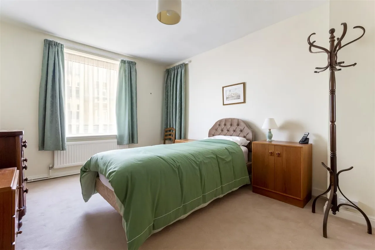 West Parade, Worthing, photo 9