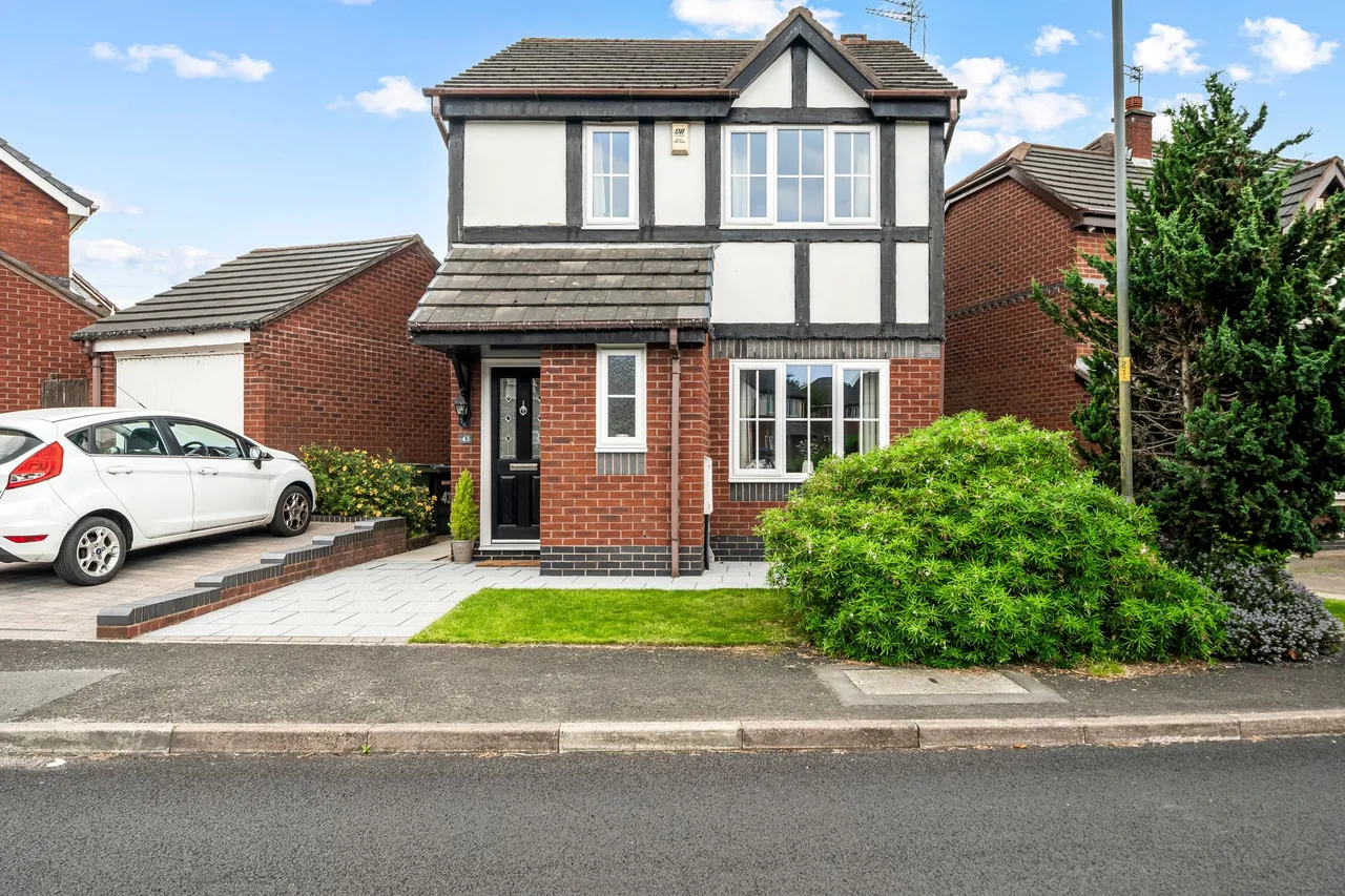 Wotton Drive, Ashton-In-Makerfield, Wigan, WN4 8XR, photo 5