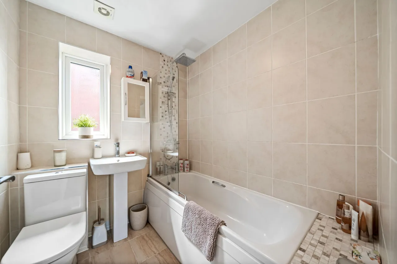 Wotton Drive, Ashton-In-Makerfield, Wigan, WN4 8XR, photo 13