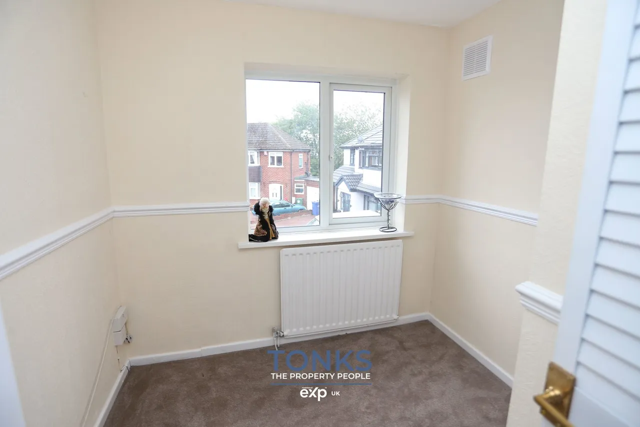 Oldfield Road, Bilston, WV14, photo 16