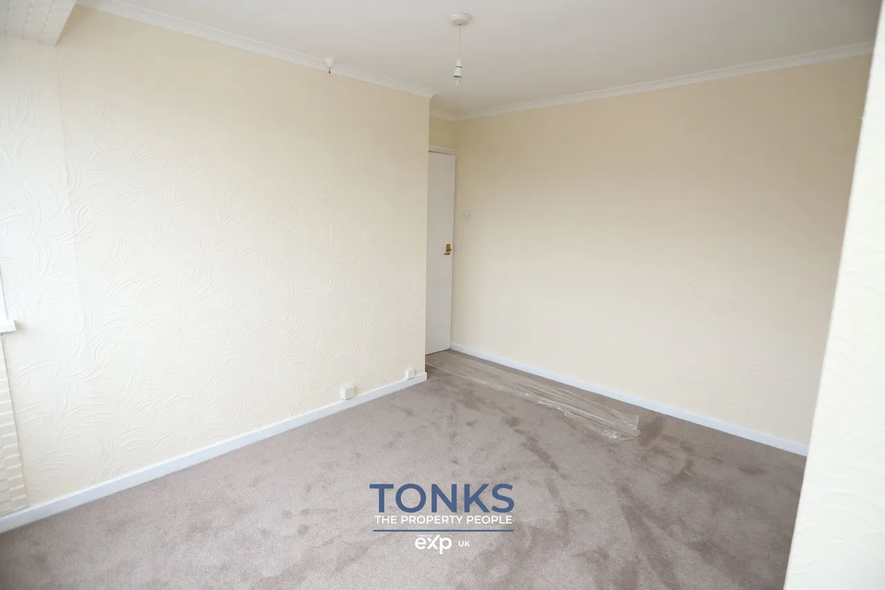 Oldfield Road, Bilston, WV14, photo 13
