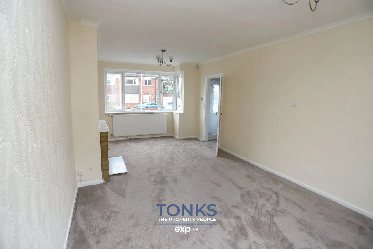 Oldfield Road, Bilston, WV14, photo 4