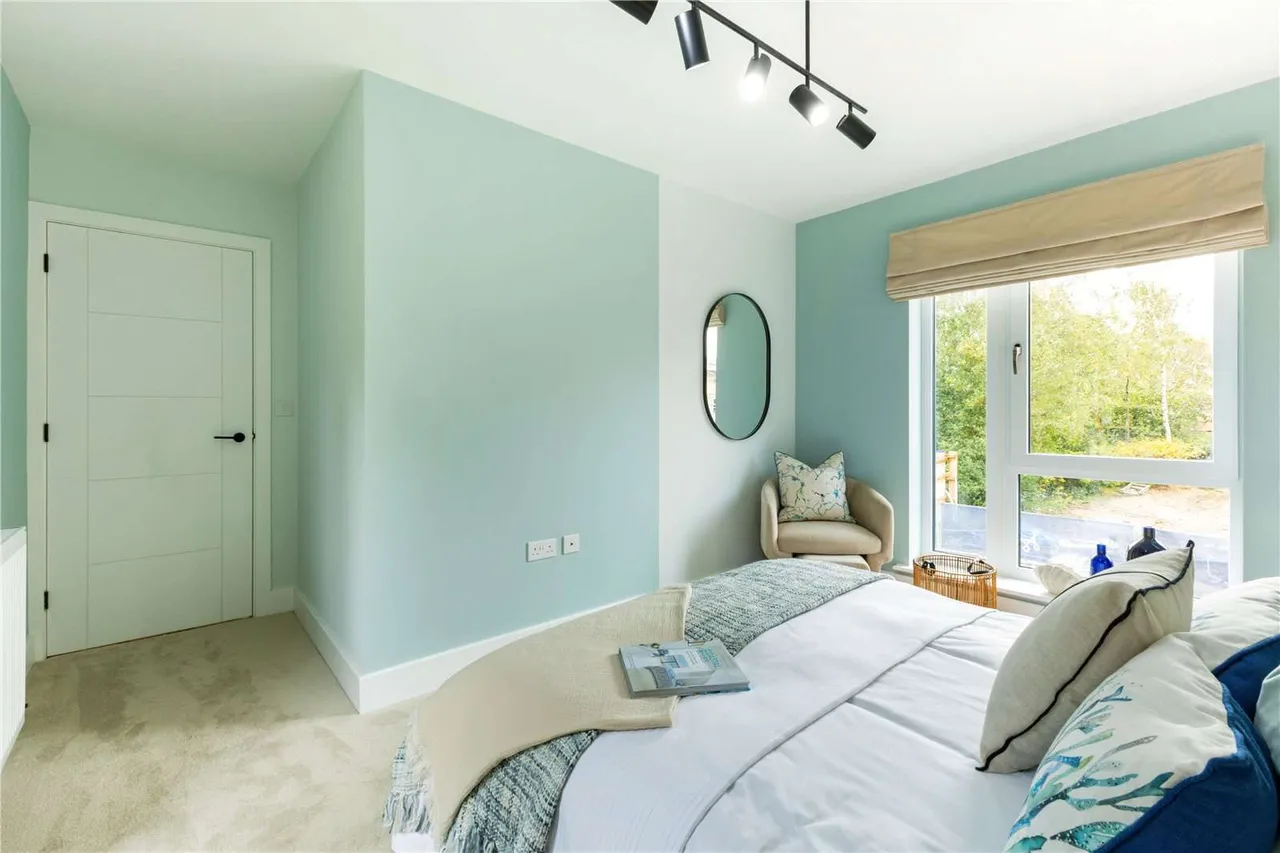 Newtown Road, Warsash, SO31, photo 8