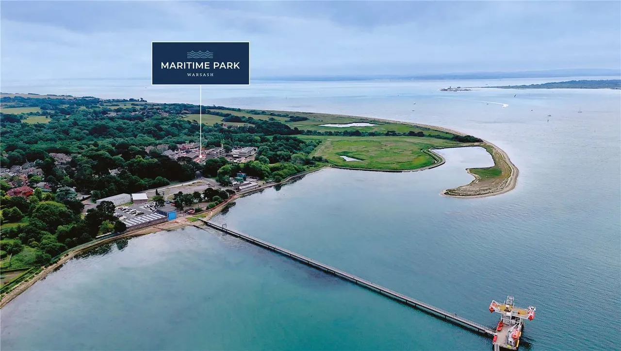 Newtown Road, Warsash, SO31, photo 3