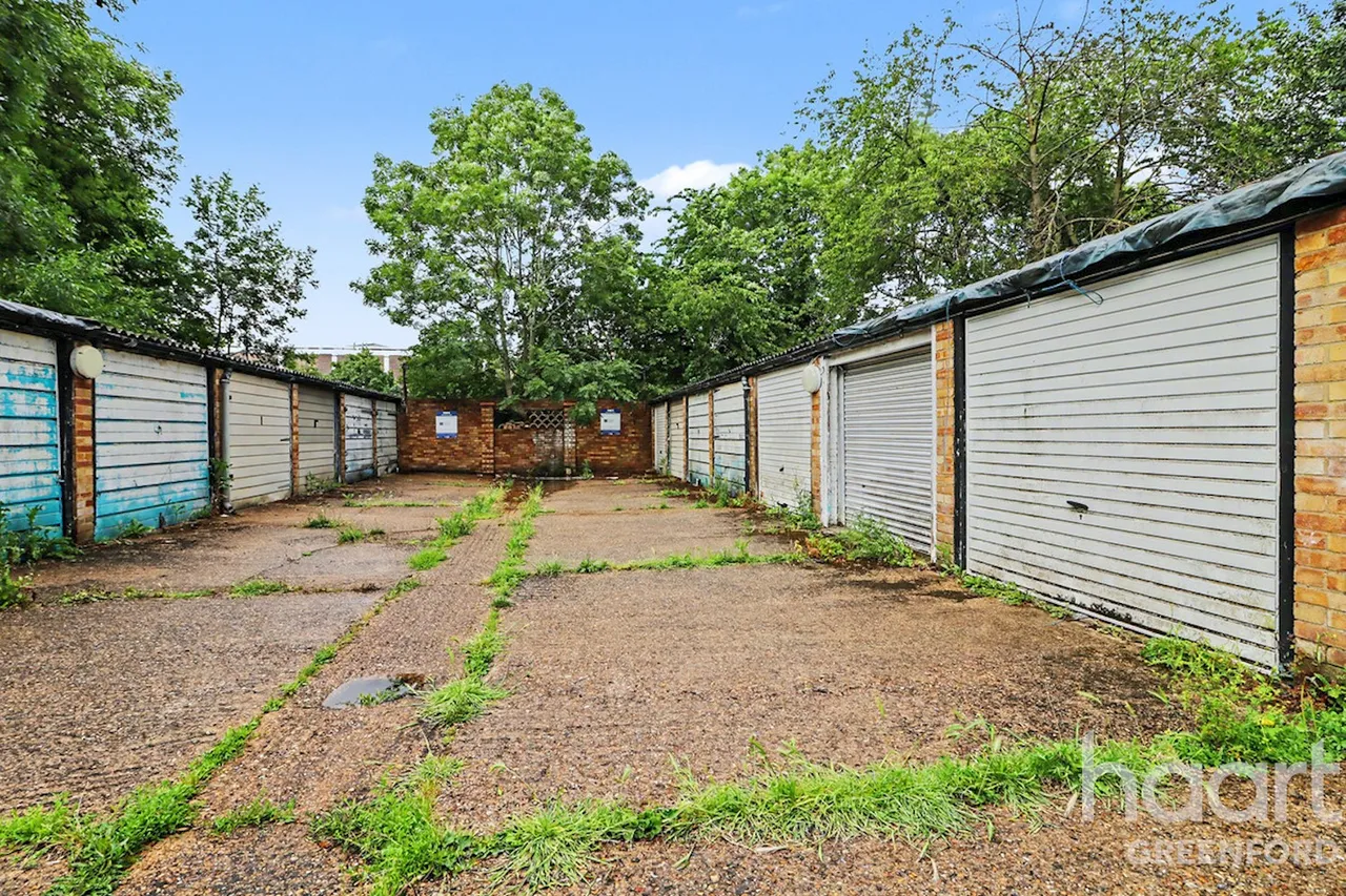Oldfield Lane South, Greenford, UB6, photo 9