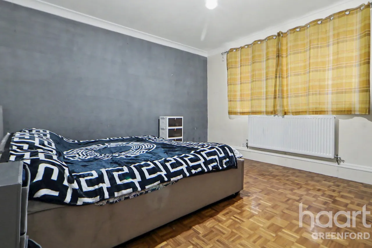 Oldfield Lane South, Greenford, UB6, photo 6