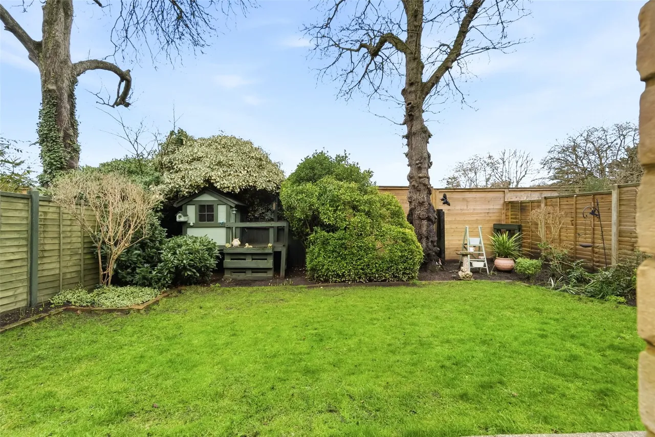 Kingsmead Close, Teddington, TW11 9EP, photo 11