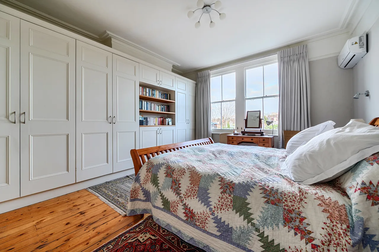 Rosebery Road, London, N10, photo 10