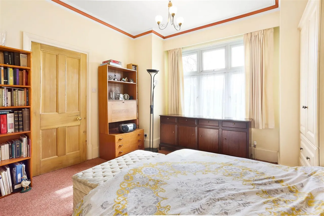 Park Road, Cheam, SM3 8QB, photo 11