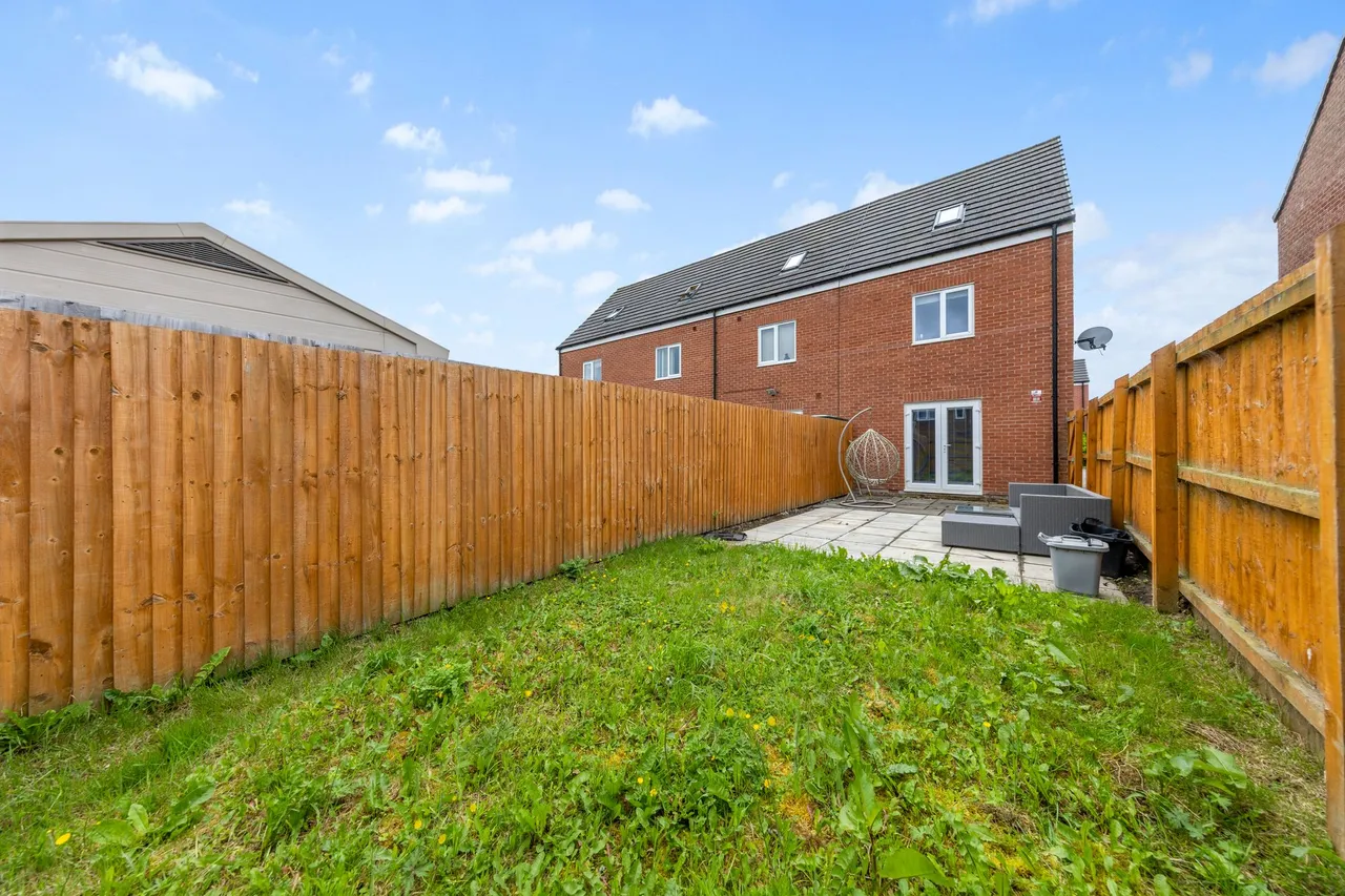 Thornton Drive, Newton-Le-Willows, Newton-Le-Willows, WA12 9GZ, photo 4