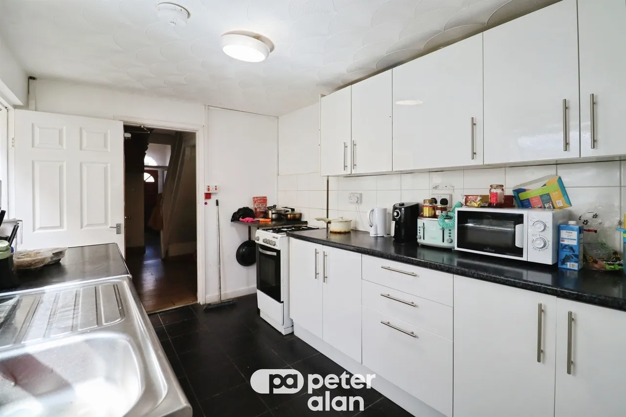 Augusta Street, Cardiff, CF24, photo 4