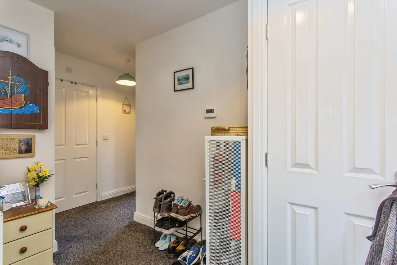 Broadleaf Crescent, Standish, Wigan, Greater Manchester, WN6, photo 11