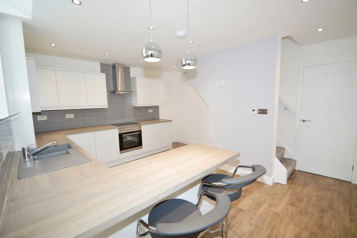 Hollins Lane, Bury, BL9, photo 6