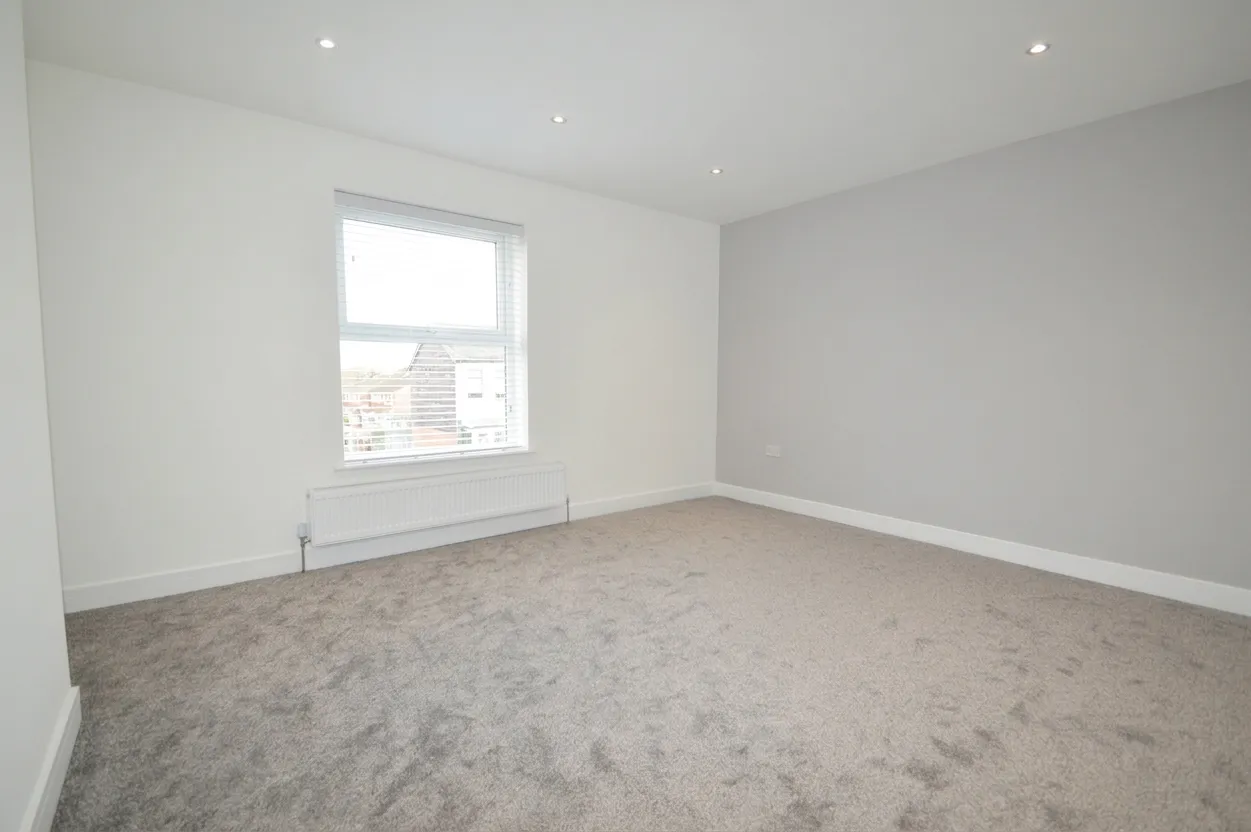 Hollins Lane, Bury, BL9, photo 9