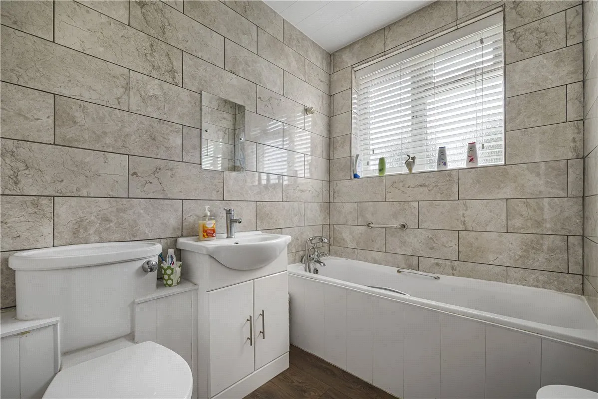 Lodge Crescent, Orpington, BR6, photo 9