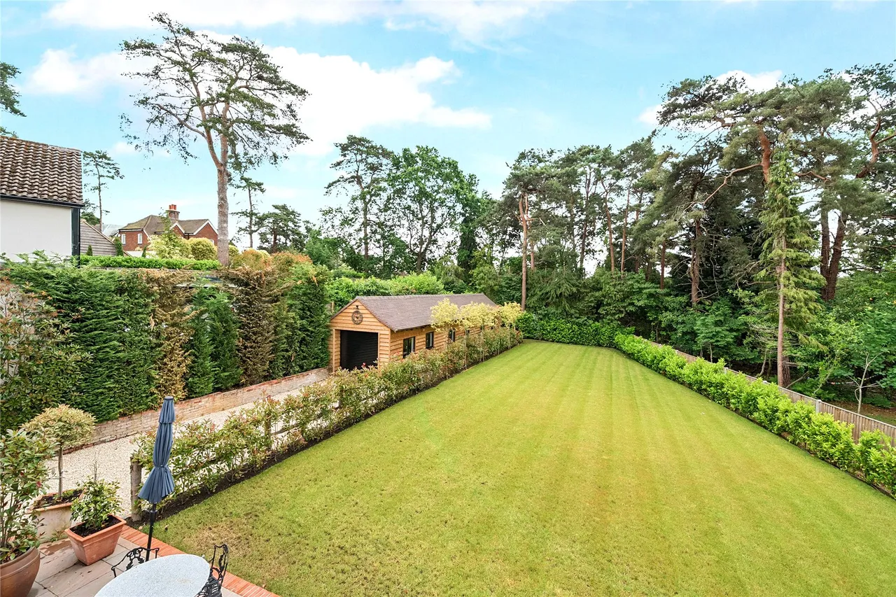 The Ridgeway, Lightwater, GU18, photo 19