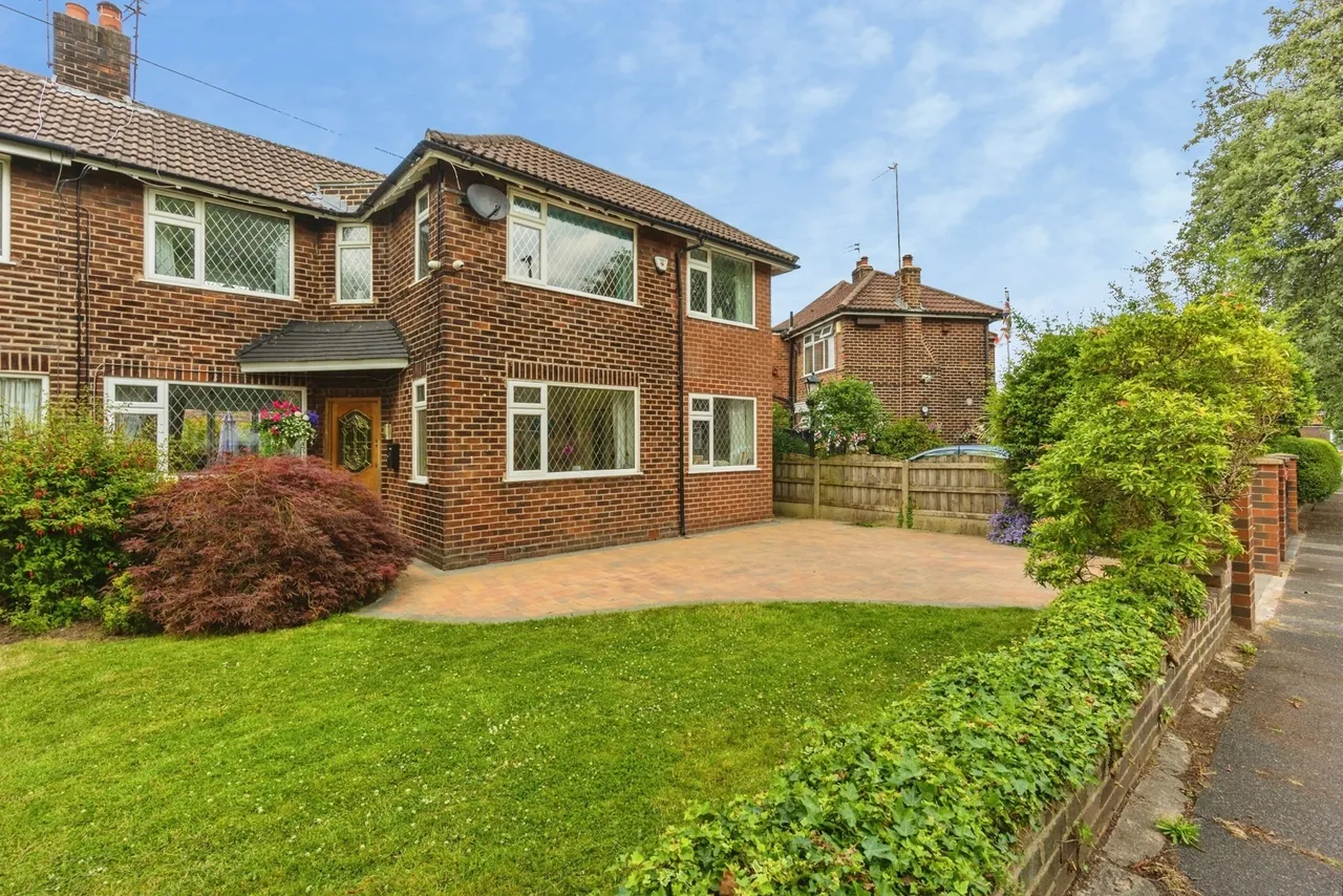 4 bed house for sale — Roundwood Road, Northenden, Manchester, Greater Manchester, M22