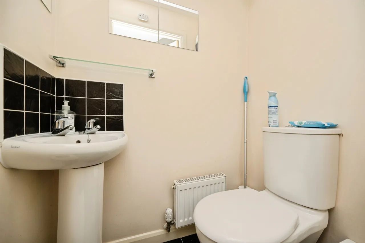 Kyngston Road, West Bromwich, B71, photo 16