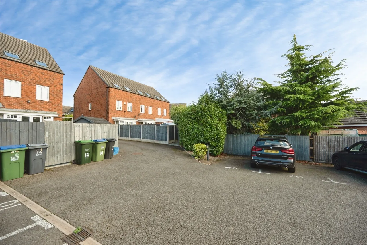 Kyngston Road, West Bromwich, B71, photo 6