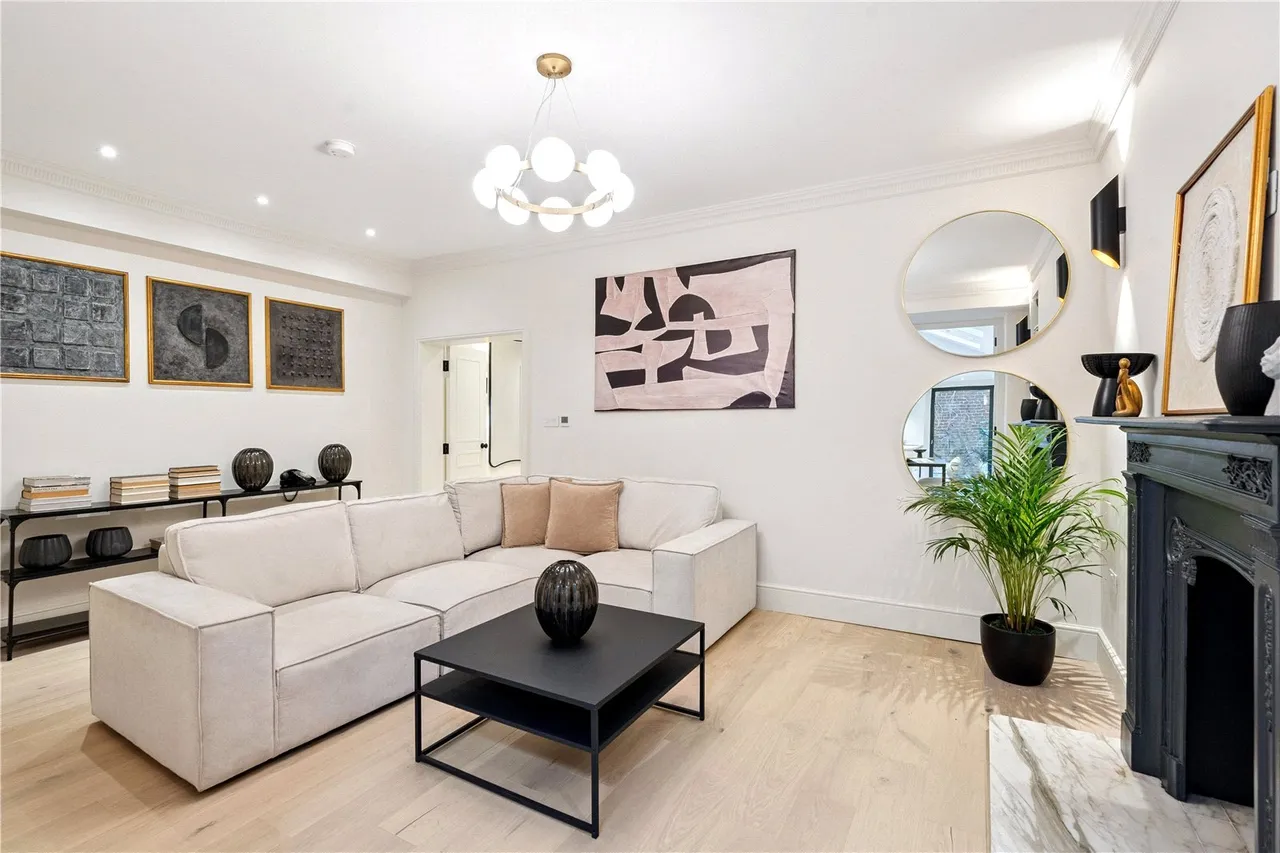 2 bed flat to rent, Colville Terrace, Notting Hill, W11