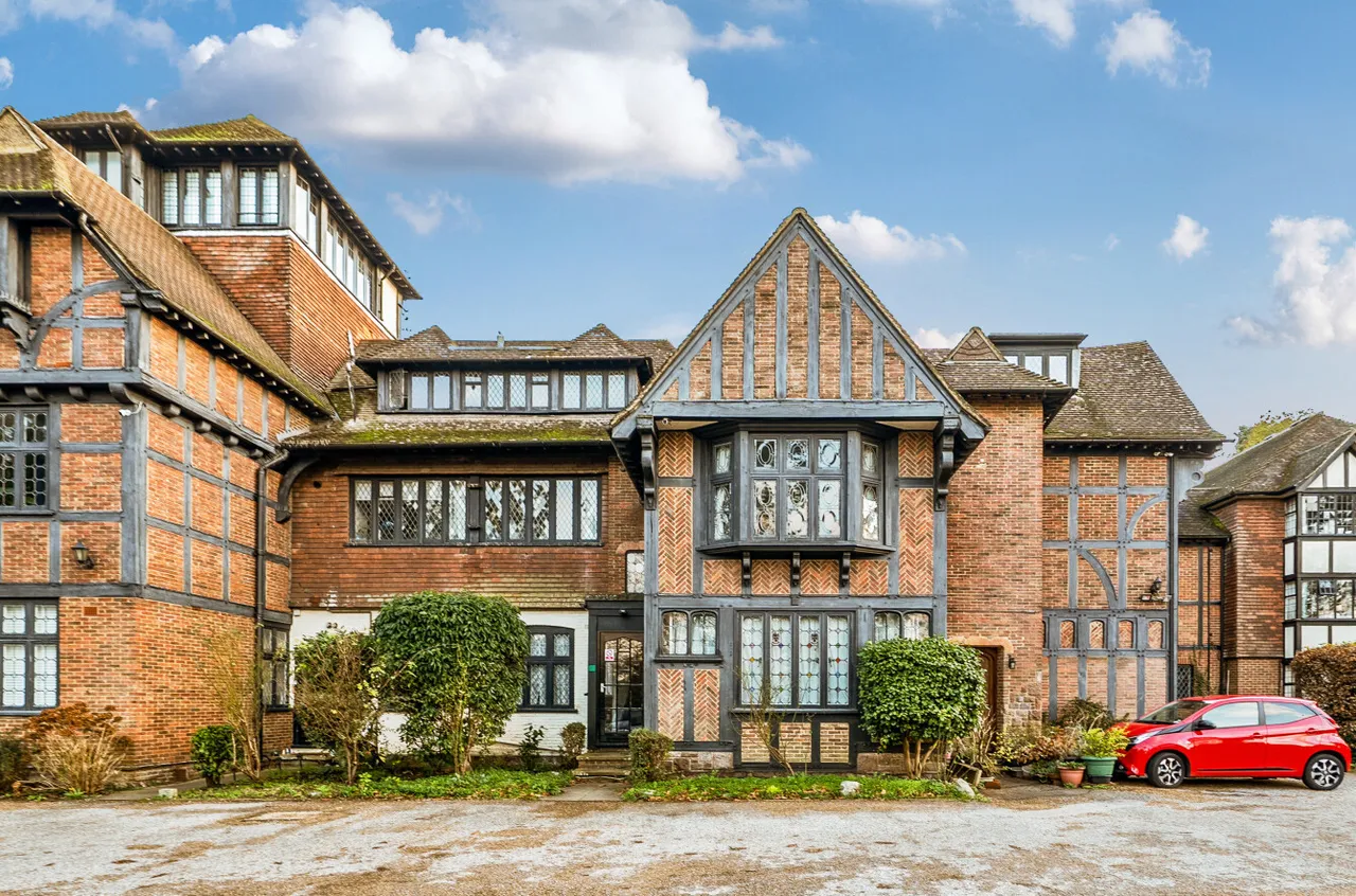 Branksome Park Road, Camberley, Surrey, GU15 2AE, photo 10