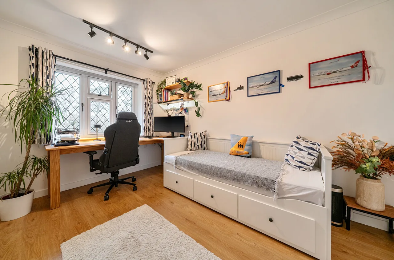 Branksome Park Road, Camberley, Surrey, GU15 2AE, photo 7
