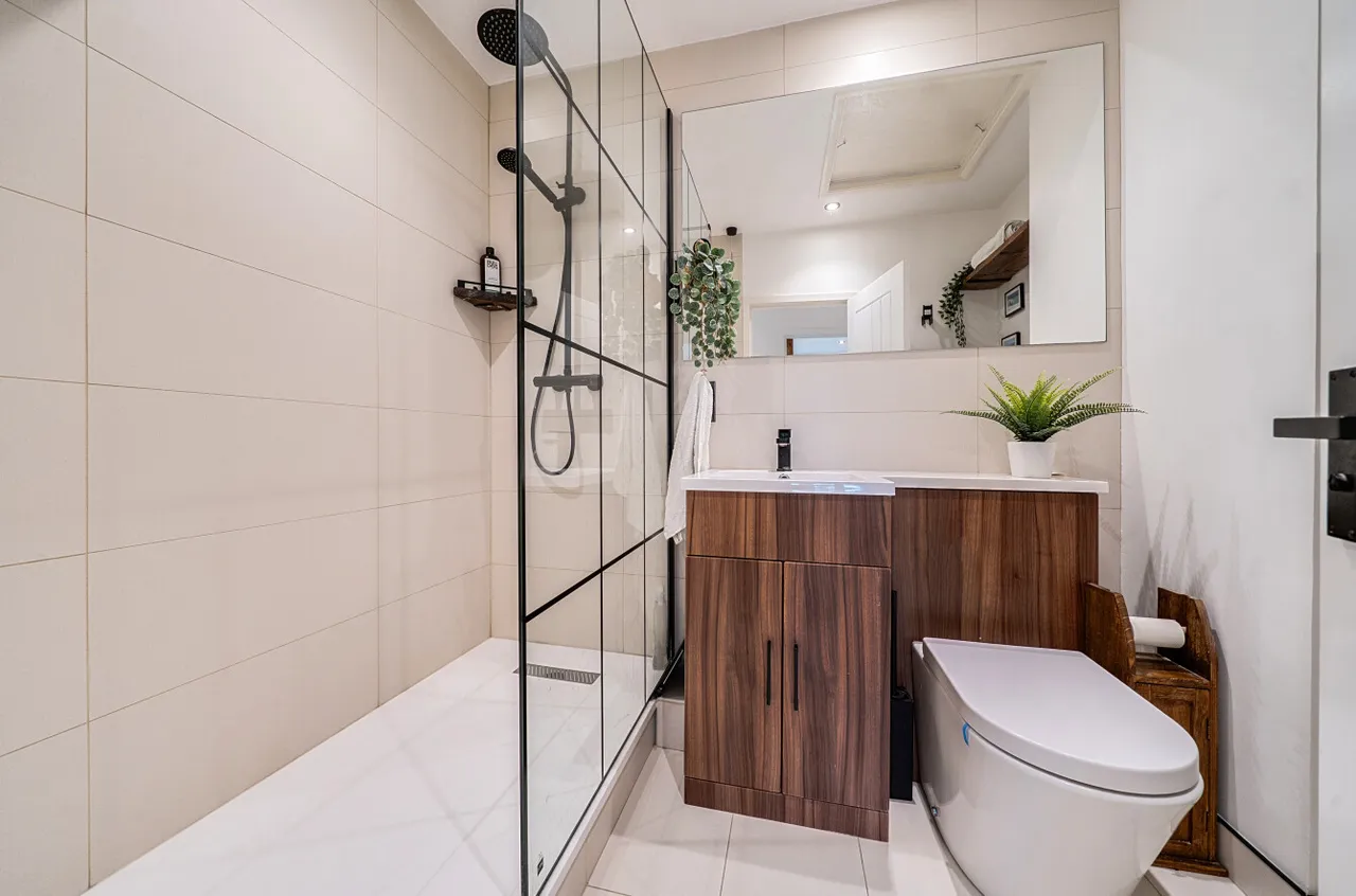 Branksome Park Road, Camberley, Surrey, GU15 2AE, photo 5