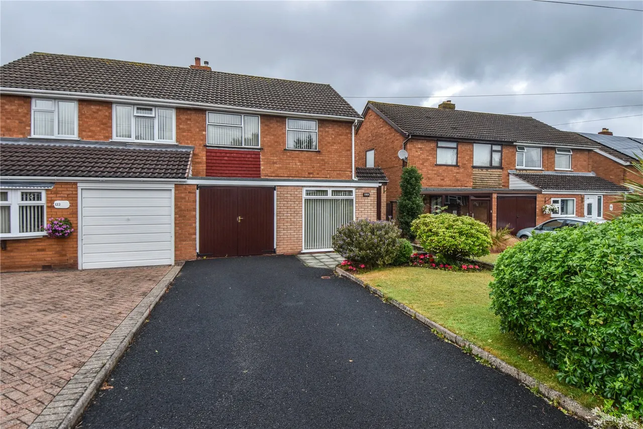 3 bed house for sale — Millfield Road, Bromsgrove, Worcestershire, B61 7BU