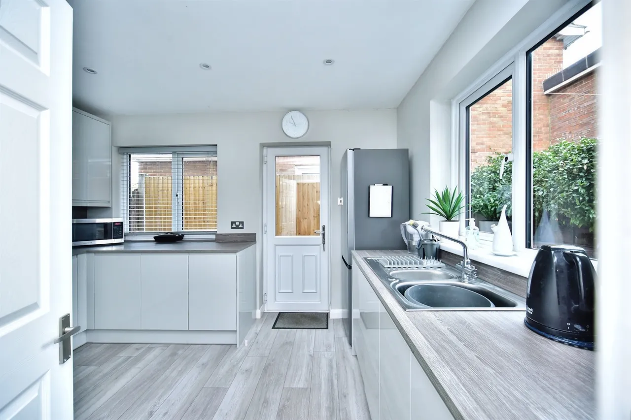 Bramley Road, East Peckham, TN12, photo 4