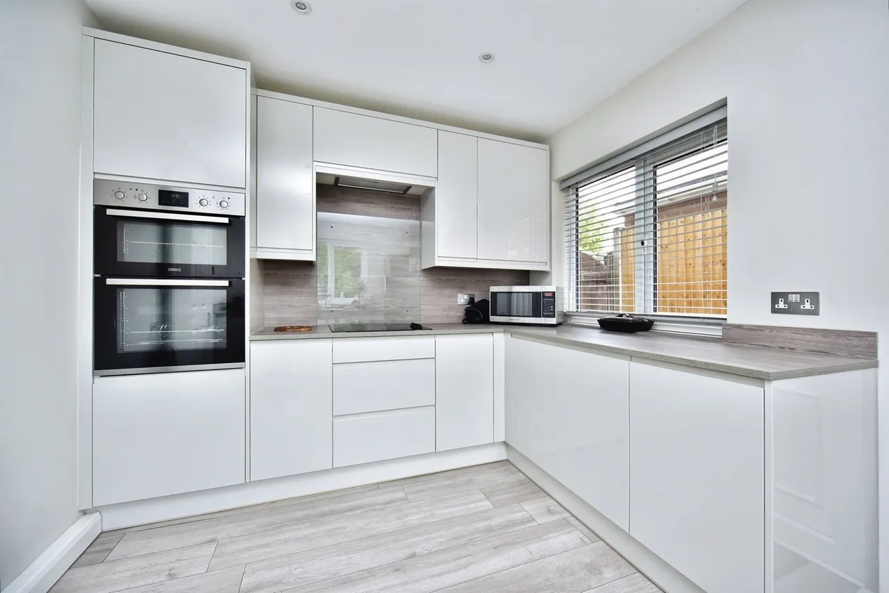 Bramley Road, East Peckham, TN12, photo 2