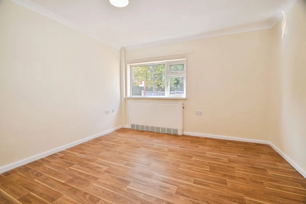 Pine Tree Grove, Middleton St. George, DL2, photo 17