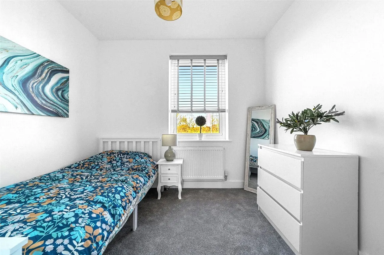 Crossways Gardens, Little Clacton, CO16, photo 12