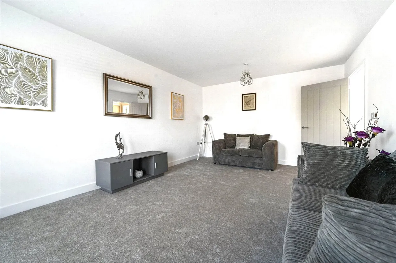 Crossways Gardens, Little Clacton, CO16, photo 5