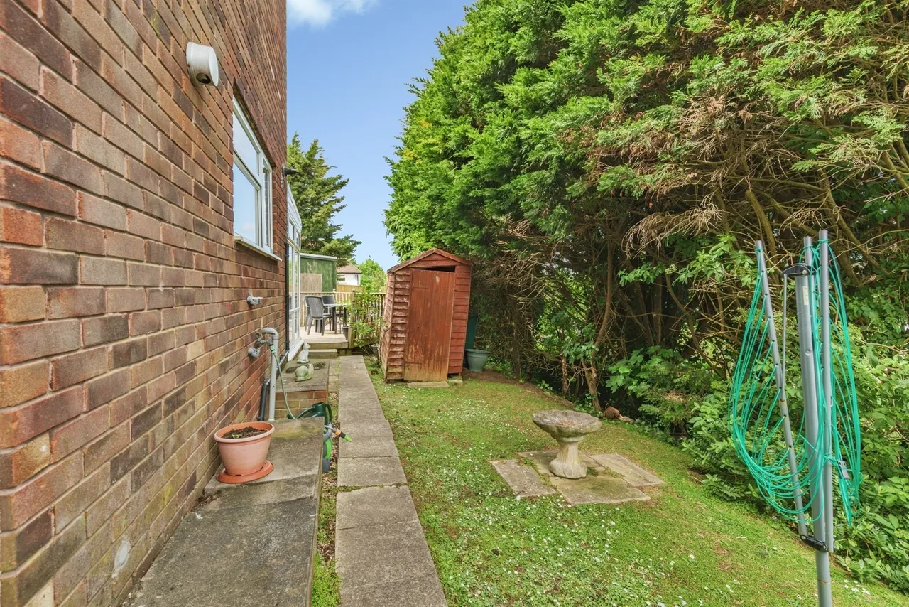 Vale Close, Seaford, BN25, photo 16