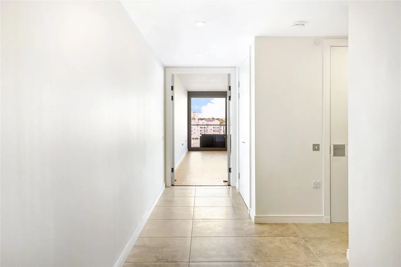 Eastfields Avenue, London, SW18, photo 21