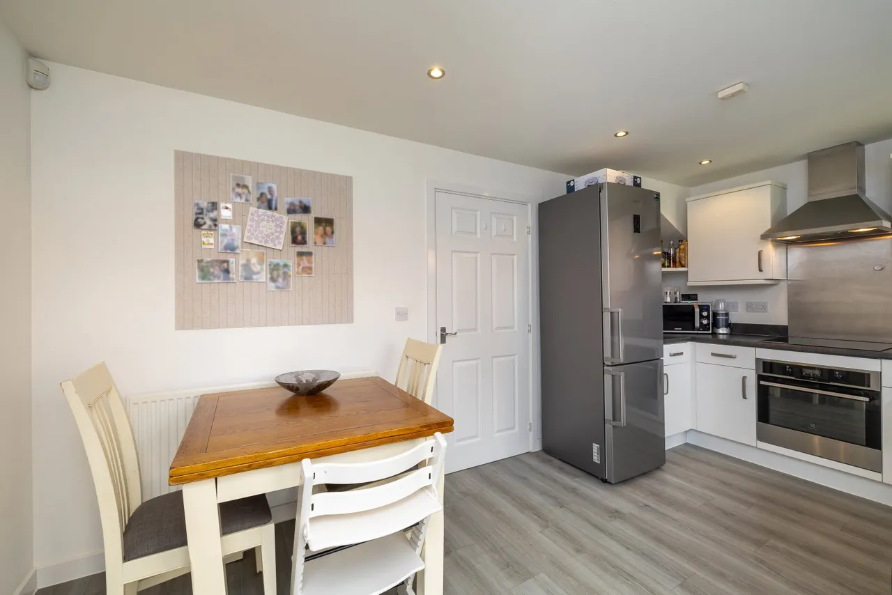 Lancaster Way, Whitnash, CV31, photo 10