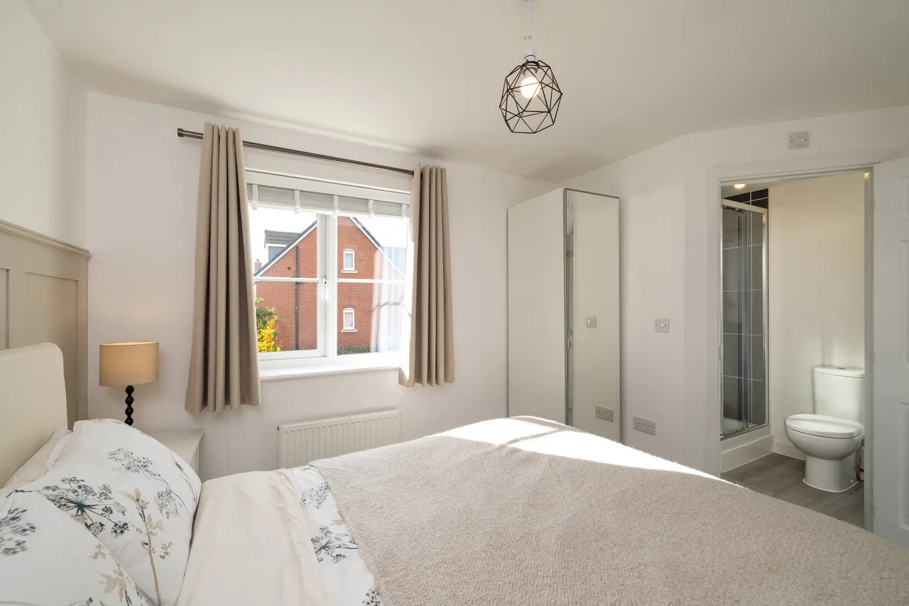 Lancaster Way, Whitnash, CV31, photo 12