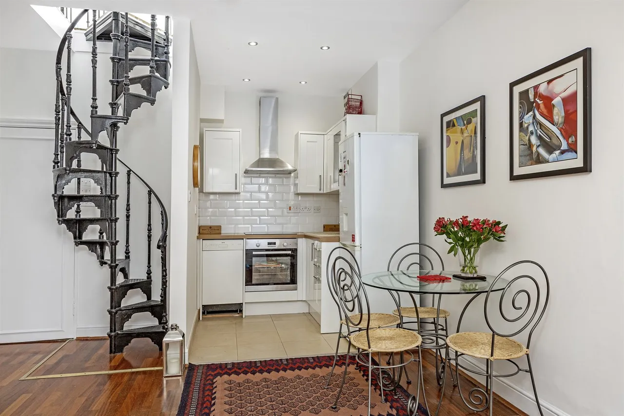 Roland Gardens, London, SW7, photo 11