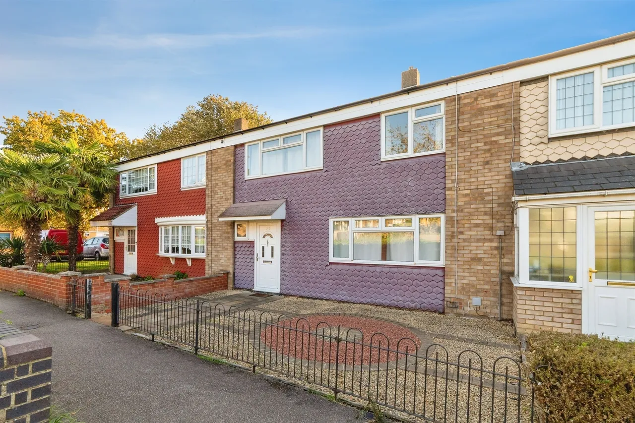 3 bed house for sale, Archer Road, Stevenage, SG1