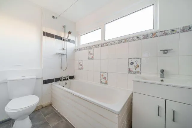 Masons Court, Aylesbury, HP19, photo 9