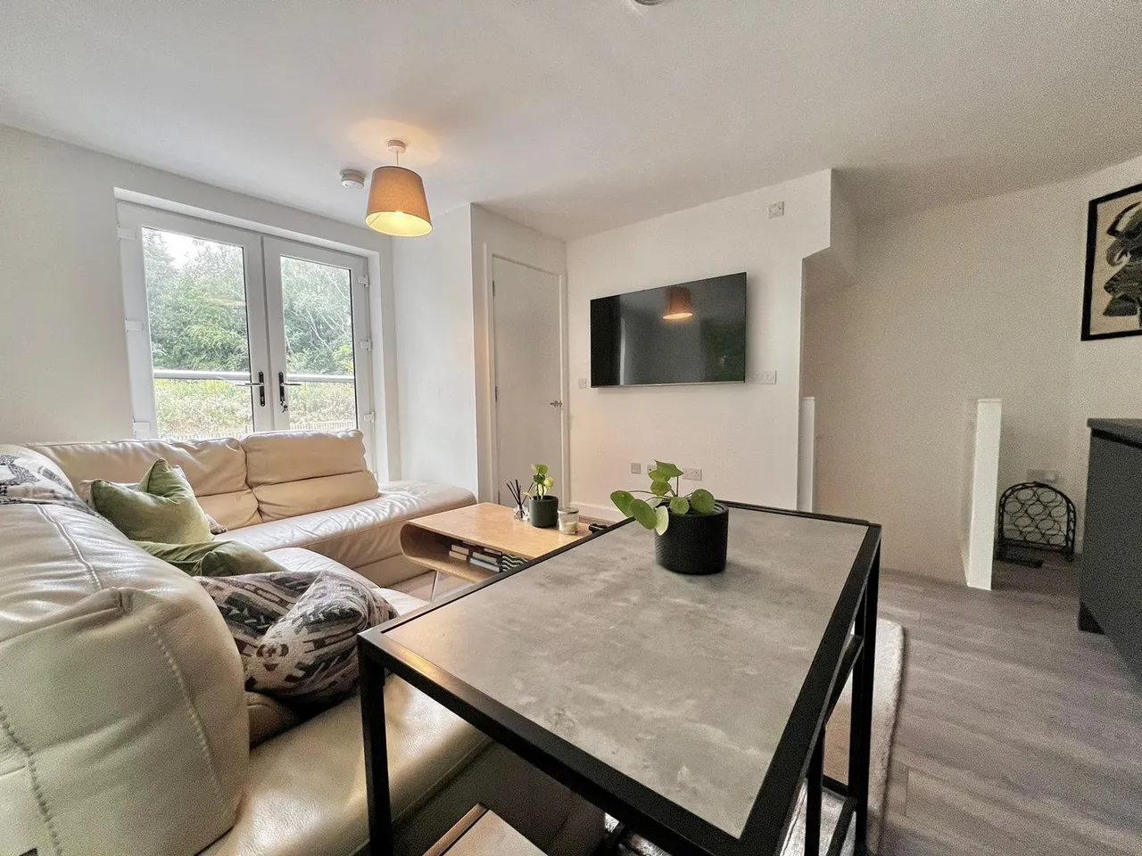 Copper Beech Court, Leeds, LS16, photo 4