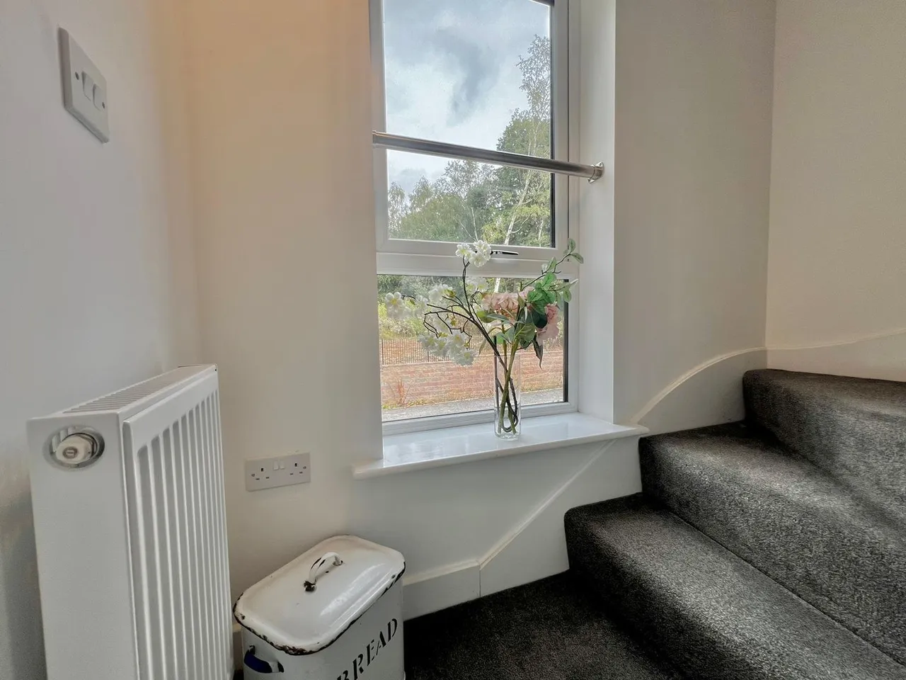 Copper Beech Court, Leeds, LS16, photo 14