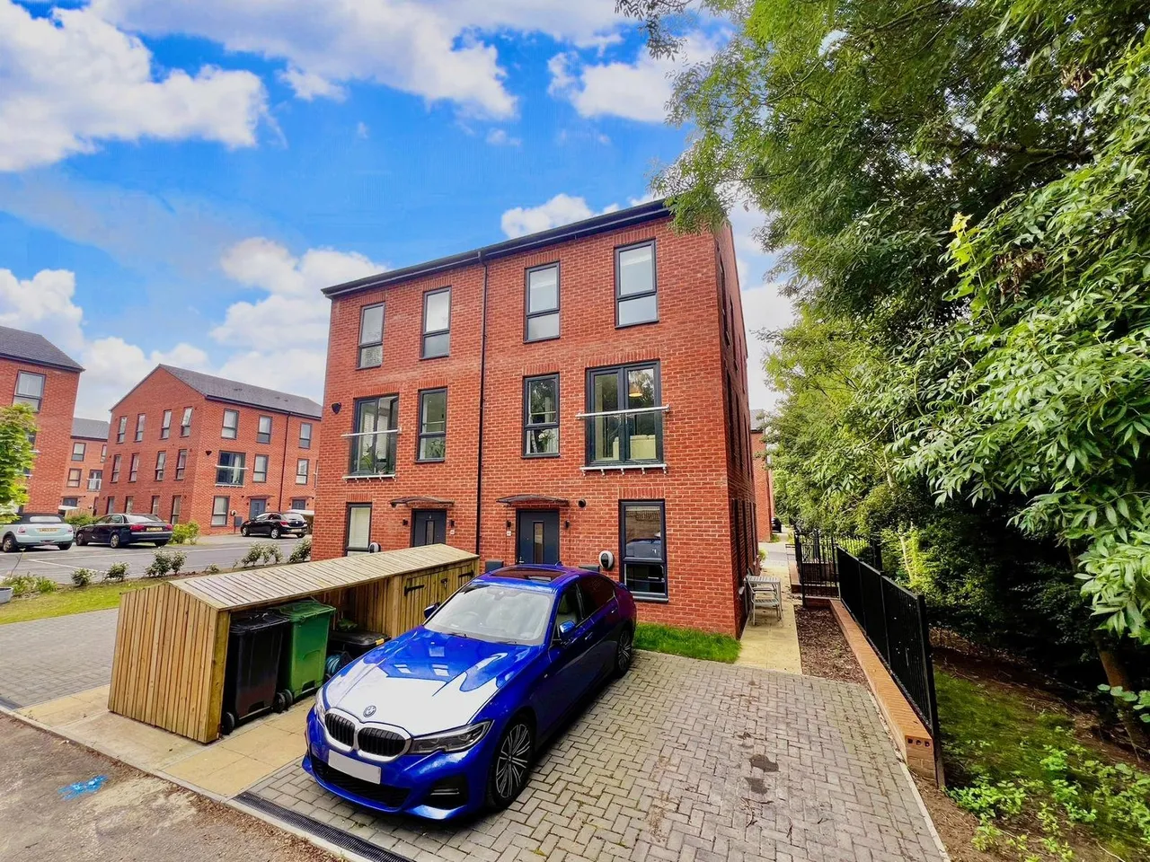 2 bed house for sale, Copper Beech Court, Leeds, LS16
