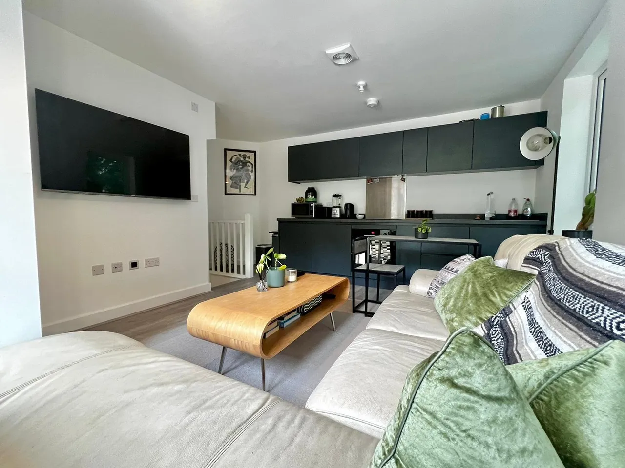 Copper Beech Court, Leeds, LS16, photo 3