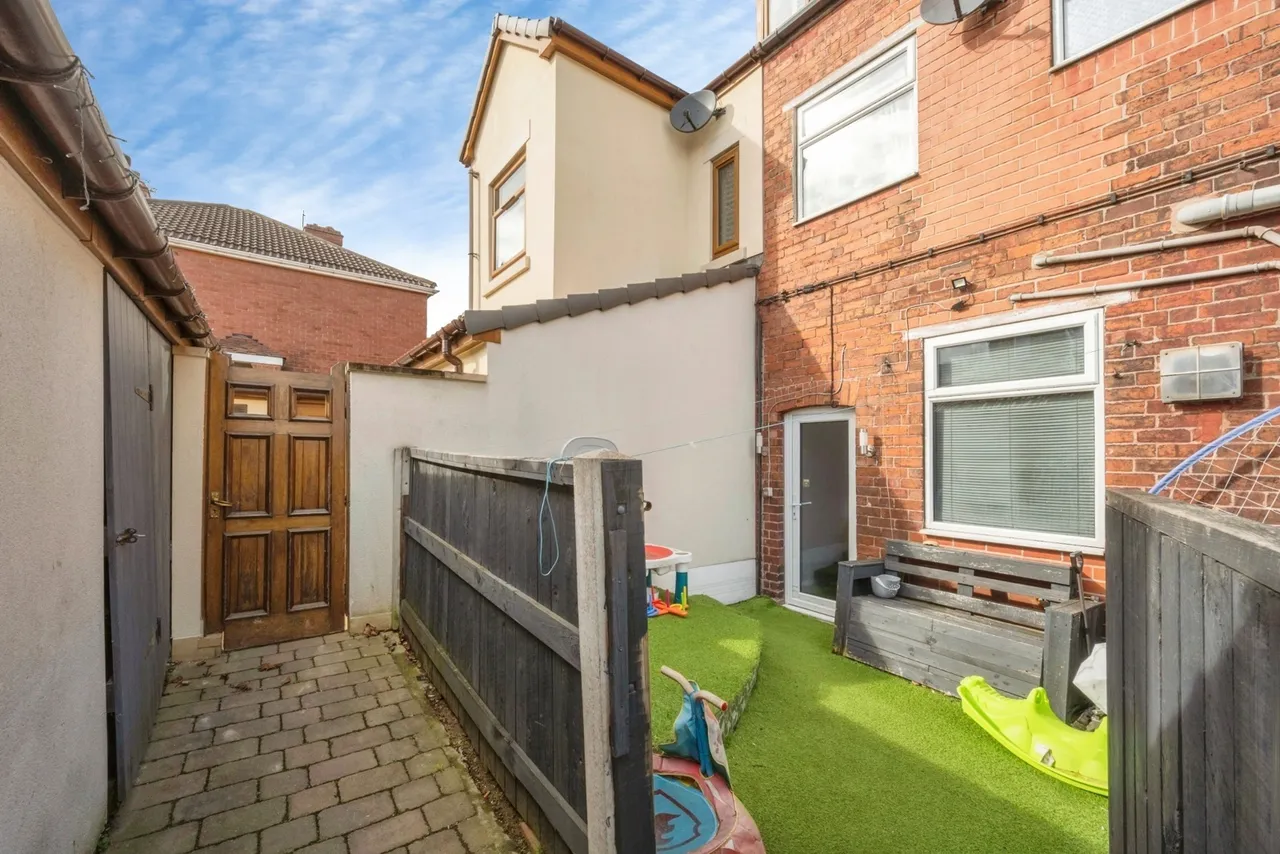 Doncaster Road, Conisbrough, Doncaster, South Yorkshire, DN12, photo 12