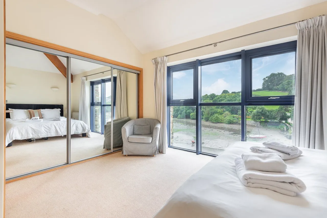 Crabshell Quay, Embankment Road, Kingsbridge, Devon, TQ7 1JX, photo 6