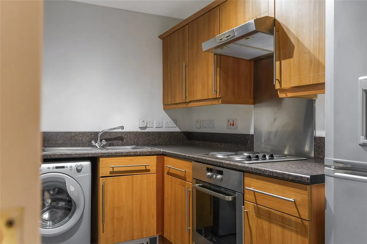 Queens Crescent, LIVINGSTON, West Lothian, EH54, photo 11