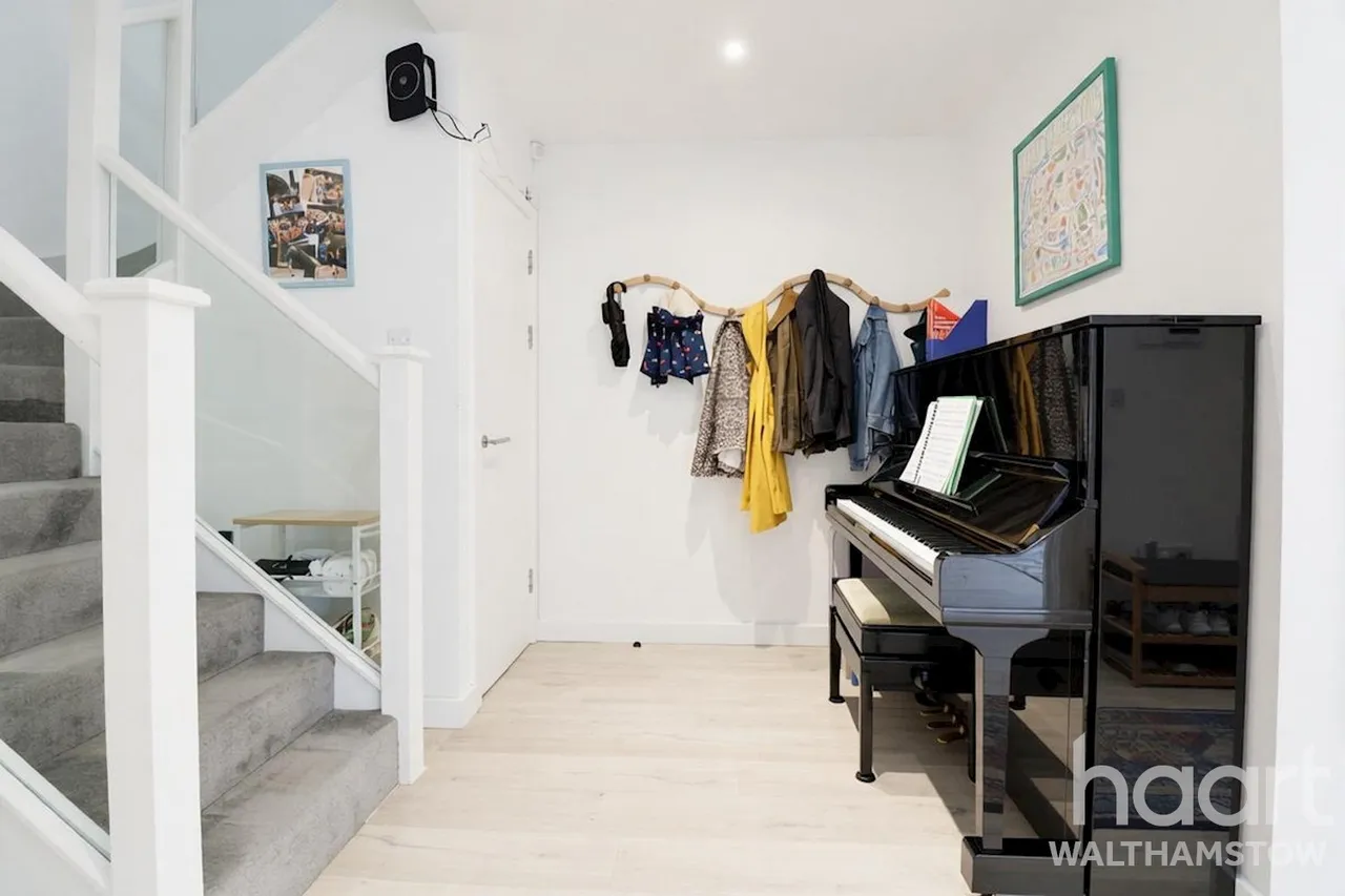 Picture House Mews, Walthamstow, E17, photo 16