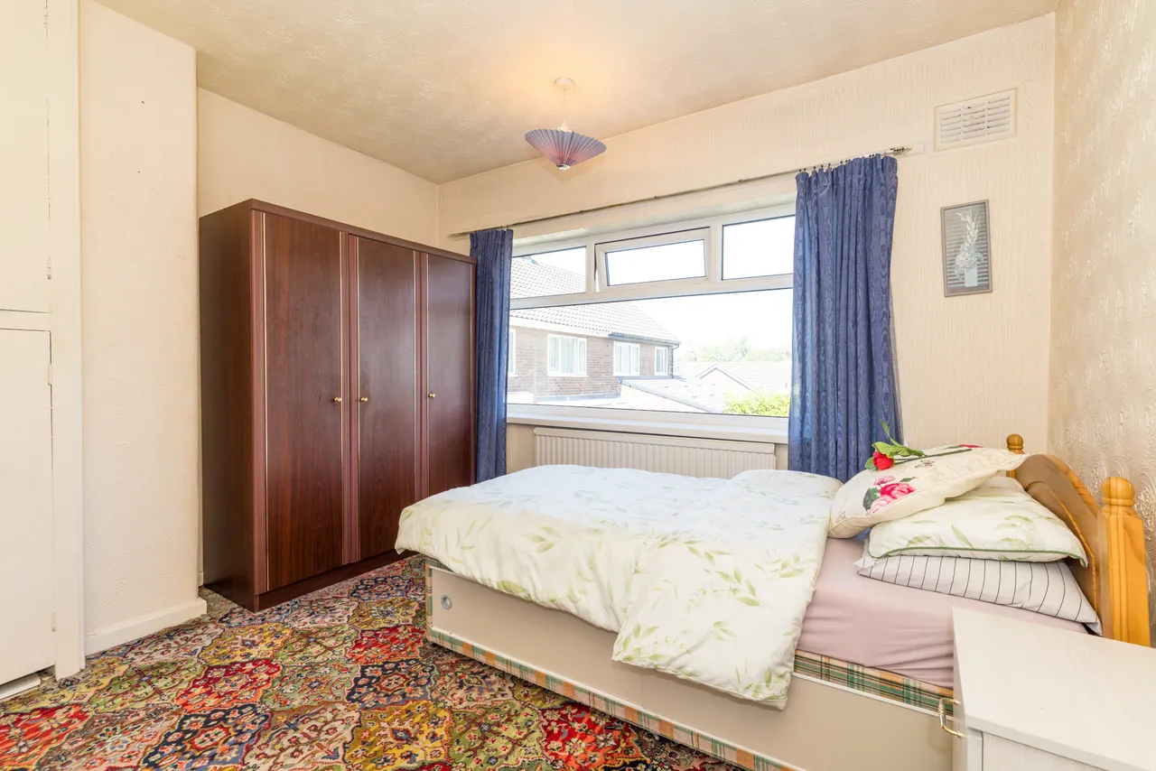 Stroud Close, Whelley, WN2, photo 8